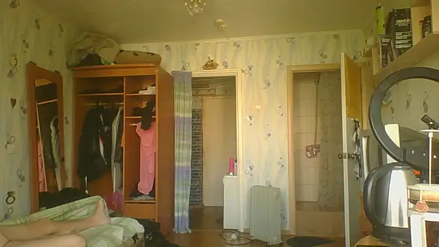 RussNocturnal webcam