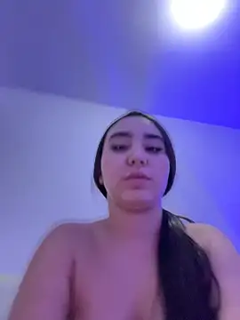 julieta_rosee webcam