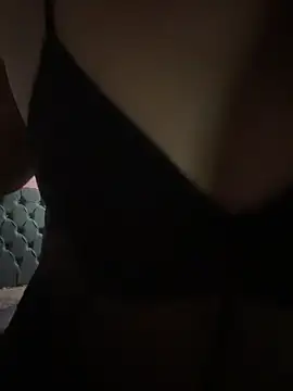 lola_diez webcam