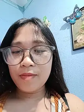 Milkytits4You webcam