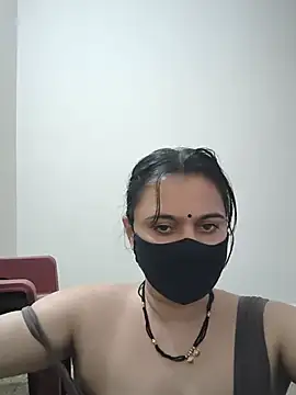 HeartlessGirl webcam