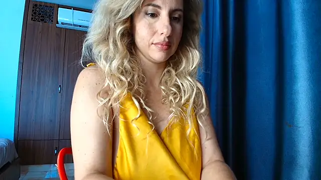 Mia_kai