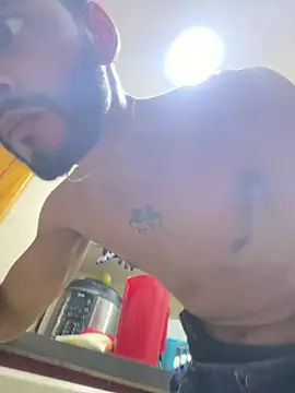 bigblack0111 webcam