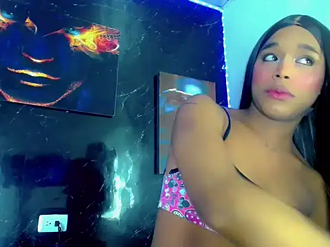 SaramyBigcock webcam