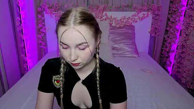 LilyStarlight webcam