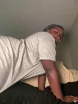 LillShayy webcam