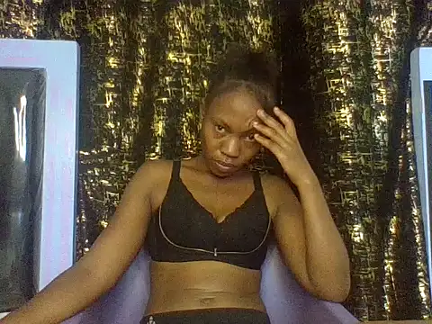 Lovey_daisy15 webcam