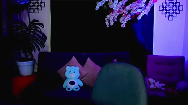 linda_zaam83866 webcam