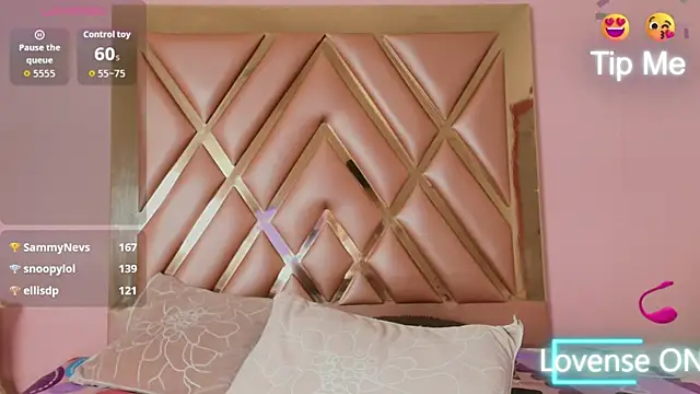 lilithrouse_ webcam