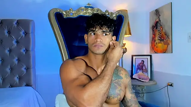 antonio__444 (Ask my age) - you want to drain my balls full of milk