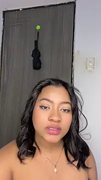 Saraa_M webcam