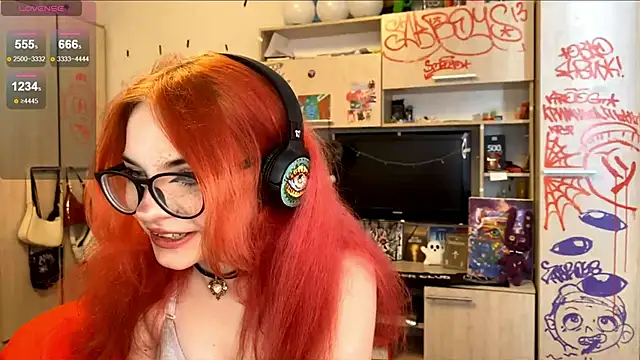 RedHeadCat webcam