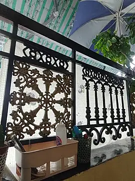 lyna_bl