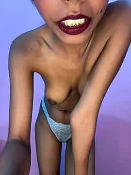 Small_Titss webcam