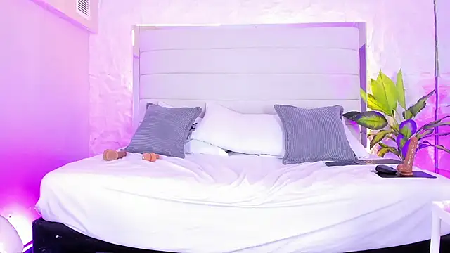 VictoriaVallmont webcam