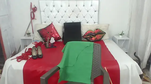 Sweetbigcatt webcam