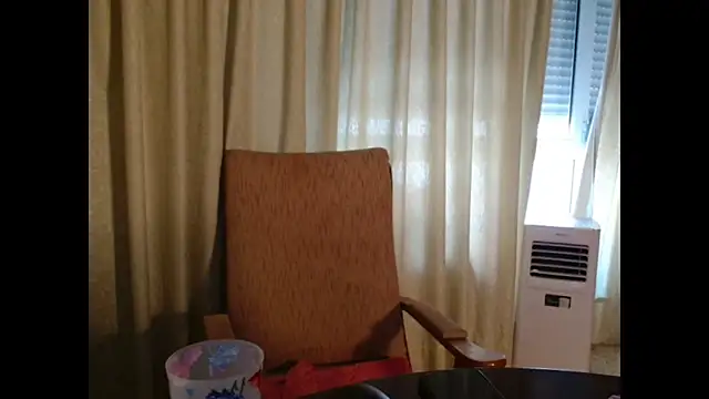 aquamarine_hot live cam on StripChat