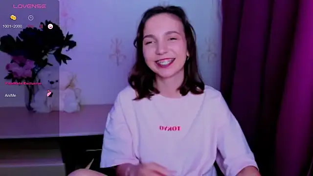 KindHazelHere_ webcam