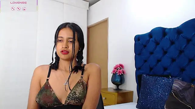 Lili666_ webcam