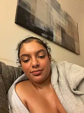 allybluee777 - Allybluee777's free webcam - UK Sex Cams