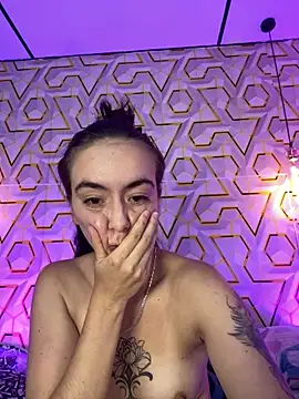 MelanyyJhonson15 webcam