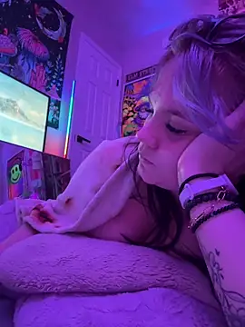 Cutiepiespanks's live sex cam