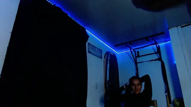 Adam_Hudsond webcam