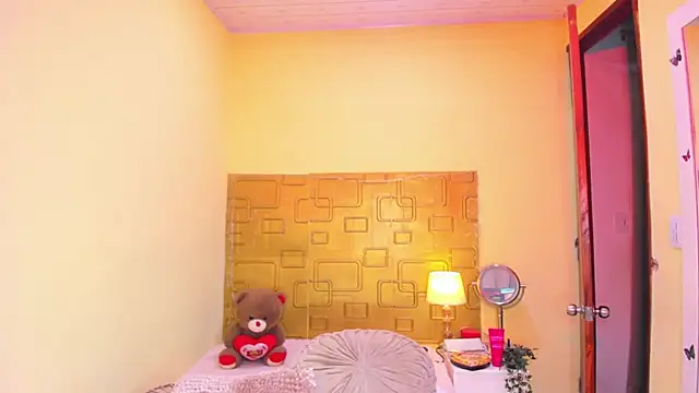 Julia_Haye webcam