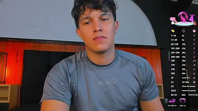 Leo_Savage_ webcam