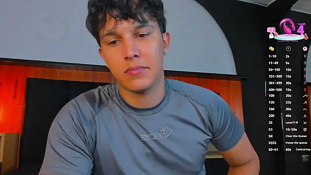 Leo_Savage_ webcam
