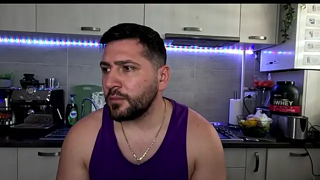 Gold_Alpha_Boy webcam