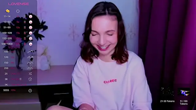 KindHazelHere_ webcam