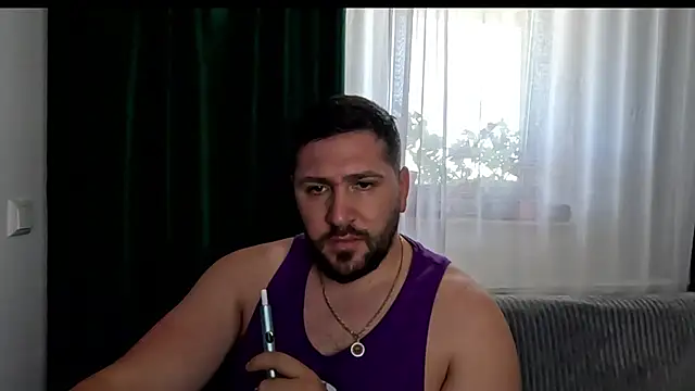 Gold_Alpha_Boy webcam