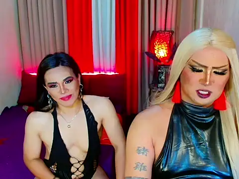 Wildest_Slave_Huntress webcam