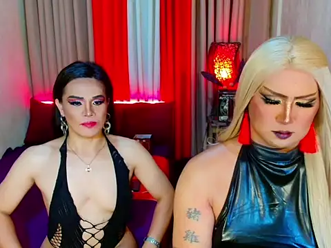 Wildest_Slave_Huntress webcam