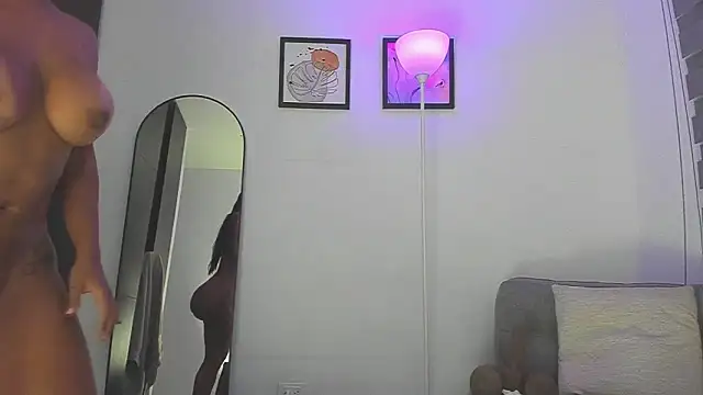 AvaFerrera webcam