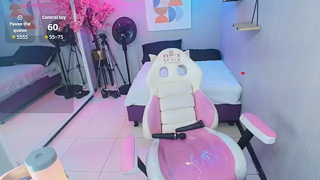 Maggy_t18 webcam