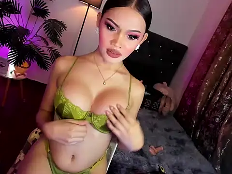 RueLoove69 webcam