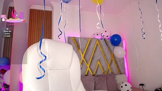 Violet_Collins1 webcam