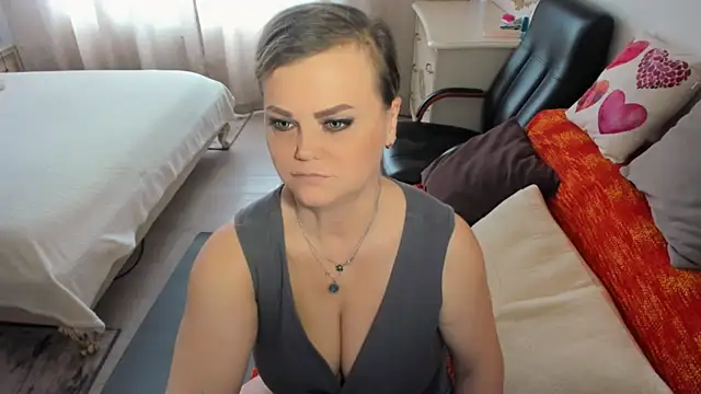 MildMature webcam