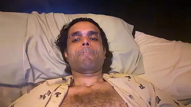 icebergslim281 live sex cam