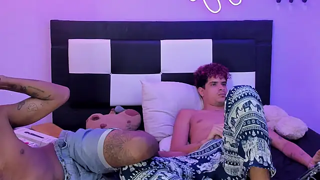 Lucky_boys__X webcam