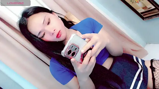 Littleslutty_baby webcam