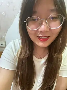 sisi-maiden live cam on StripChat
