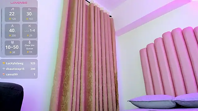 Lana_fox01 live sex cam