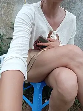 Linda-yiyi webcam