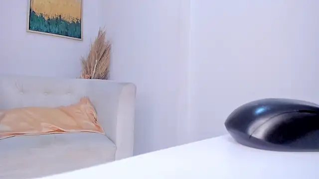 Miadolan live sex cam