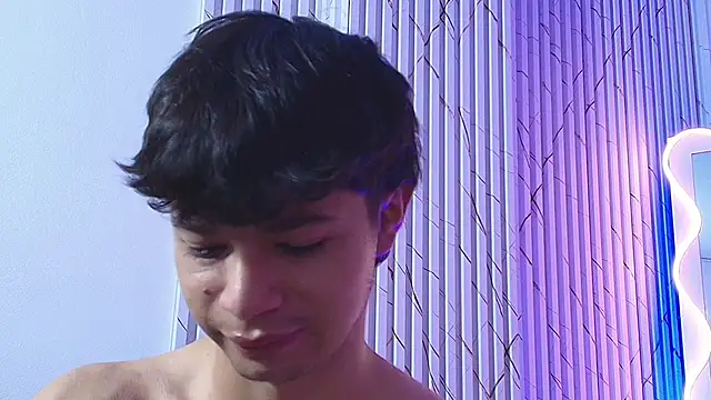 spark_tay (M twink) - 😈 suck dildo🫦