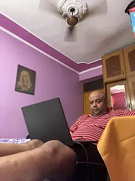 Dick_6inches_Delhi webcam