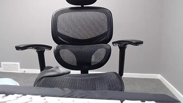 OfficeBoy_M webcam